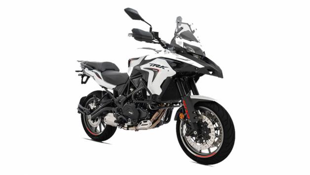 Benelli TRK 502: Δική σου με 6.299 ευρώ ή με 30% προκαταβολή έως 24 άτοκες δόσεις 